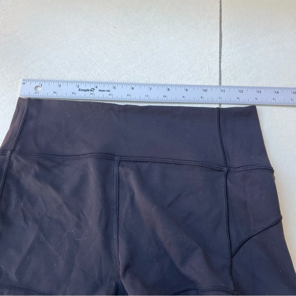 Lululemon Shorts High Rise Women’s Size 4 - Picture 3 of 7